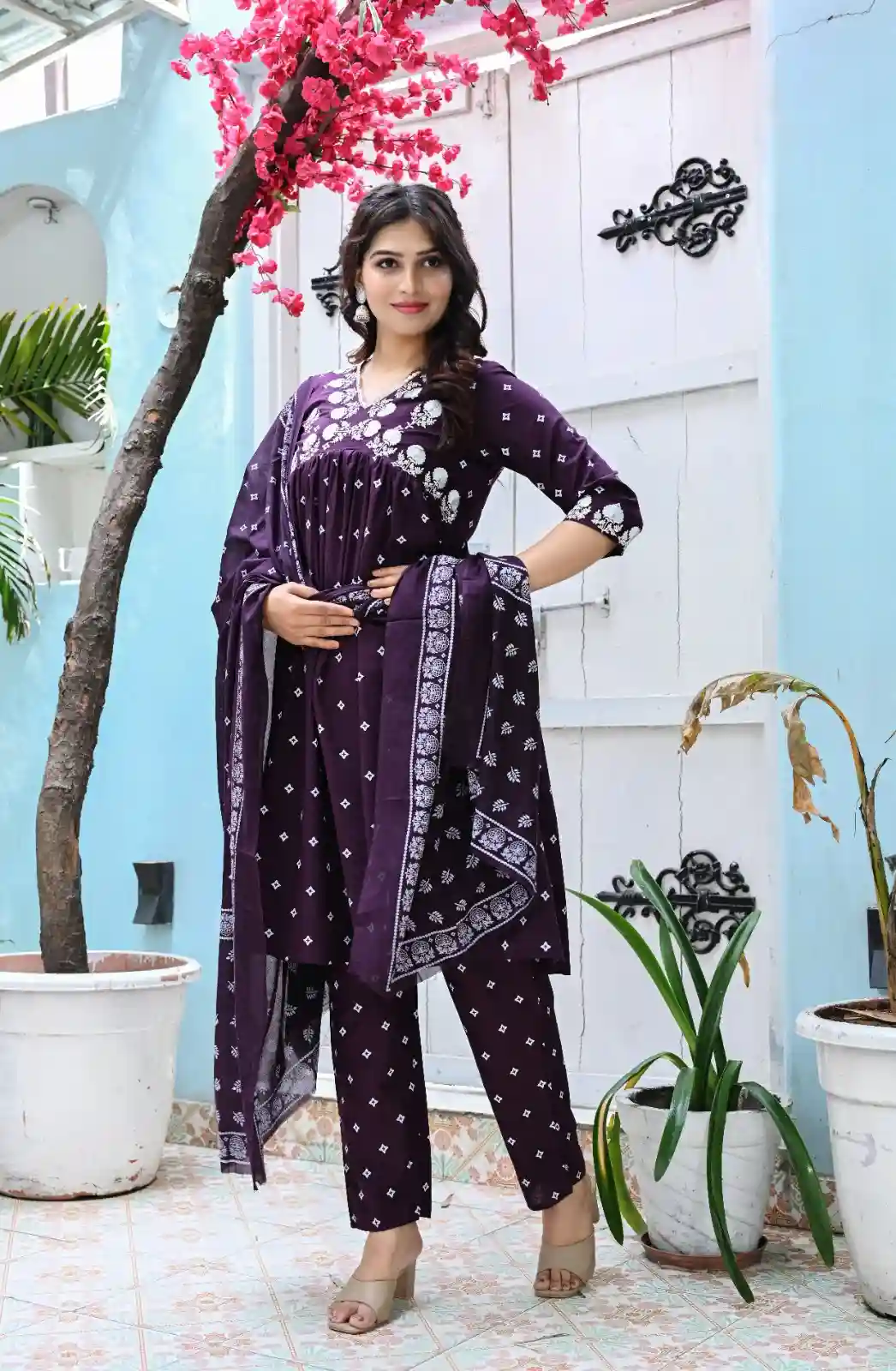 Alia  Cut kurti